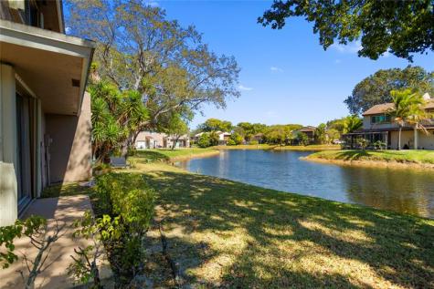 1171 Sussex Drive North Lauderdale FL 33068