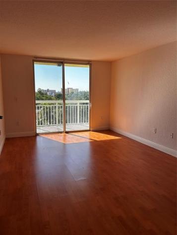 816 NW 11th Street Miami FL 33136
