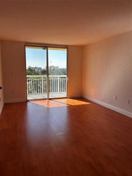 816 NW 11th Street Miami FL 33136