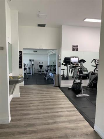 816 NW 11th Street Miami FL 33136