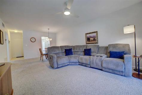 1117 Lake Terrace Boynton Beach FL 33426