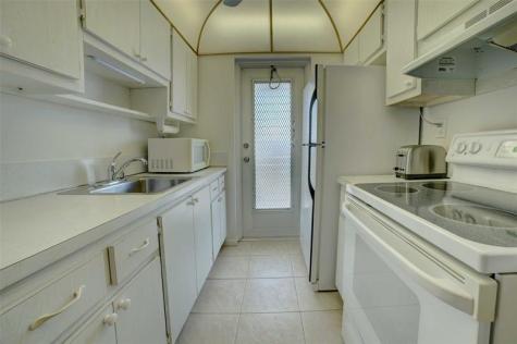 1117 Lake Terrace Boynton Beach FL 33426