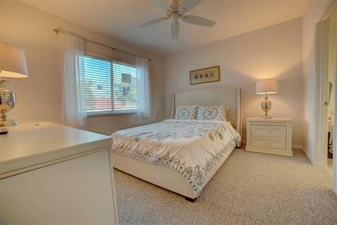 1117 Lake Terrace Boynton Beach FL 33426