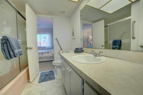 1117 Lake Terrace Boynton Beach FL 33426