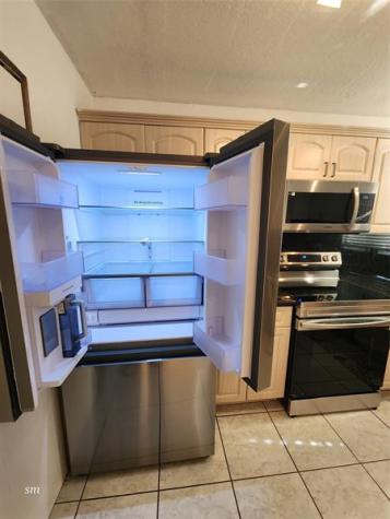 119 Hidden Court Road Hollywood FL 33023