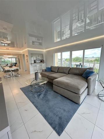 1200 Hibiscus Avenue Pompano Beach FL 33062
