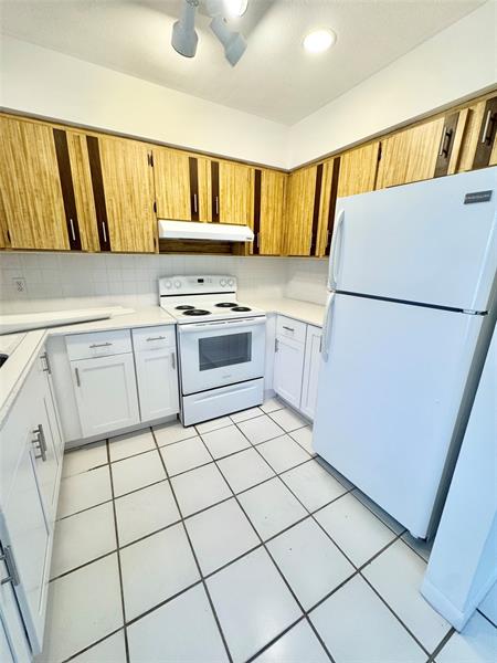 46 SE 14th Street Dania Beach FL 33004