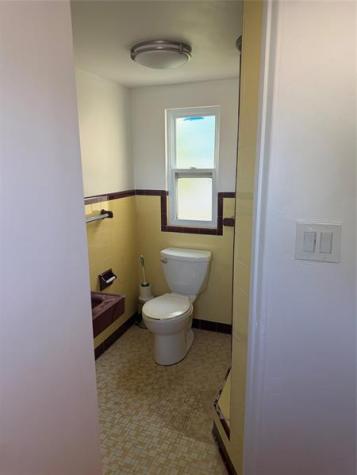 415 44TH Street West Palm Beach FL 33407