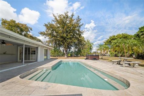 16770 Lakeview Court Weston FL 33326
