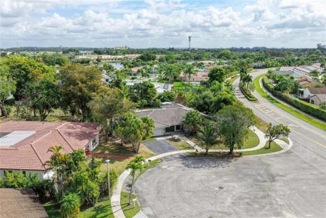 16770 Lakeview Court Weston FL 33326