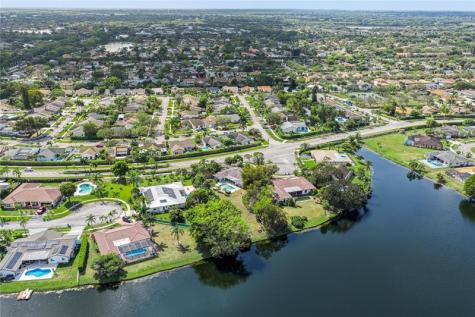 16770 Lakeview Court Weston FL 33326
