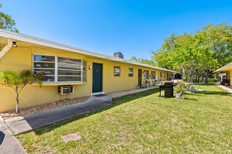 408 SE 9 Street Fort Lauderdale FL 33316