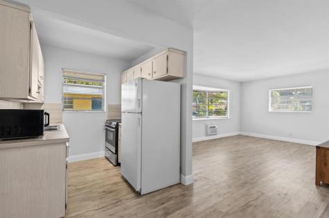408 SE 9 Street Fort Lauderdale FL 33316