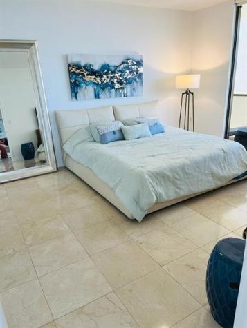 16275 Collins Avenue Sunny Isles Beach FL 33160