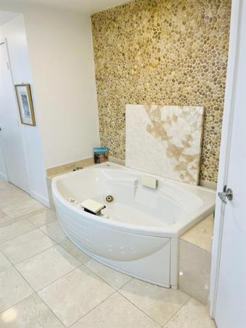 16275 Collins Avenue Sunny Isles Beach FL 33160