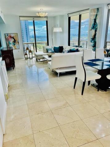 16275 Collins Avenue Sunny Isles Beach FL 33160