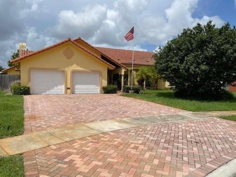 1721 NW 96th Avenue Plantation FL 33322
