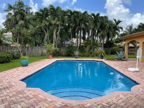 1721 NW 96th Avenue Plantation FL 33322