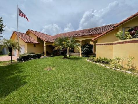 1721 NW 96th Avenue Plantation FL 33322