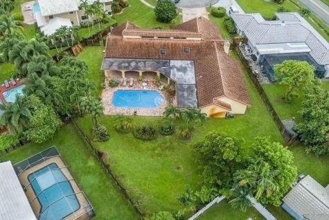 1721 NW 96th Avenue Plantation FL 33322