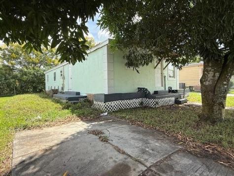 821 Rickey Jackson Boulevard Pahokee FL 33476