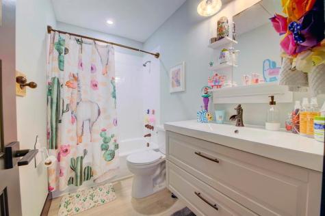 18111 NW 68th Avenue Hialeah FL 33015