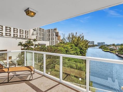 3000 Holiday Drive Fort Lauderdale FL 33316