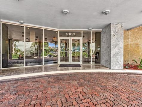 3000 Holiday Drive Fort Lauderdale FL 33316