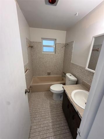 1235 W River Drive Margate FL 33063