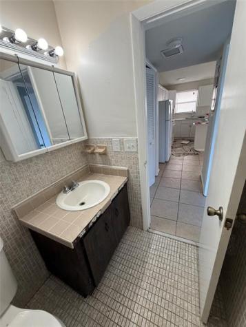 1235 W River Drive Margate FL 33063