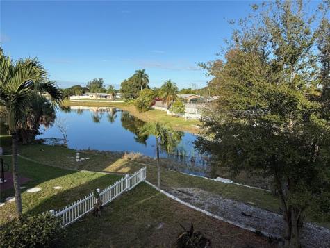 1235 W River Drive Margate FL 33063