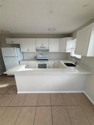 1235 W River Drive Margate FL 33063