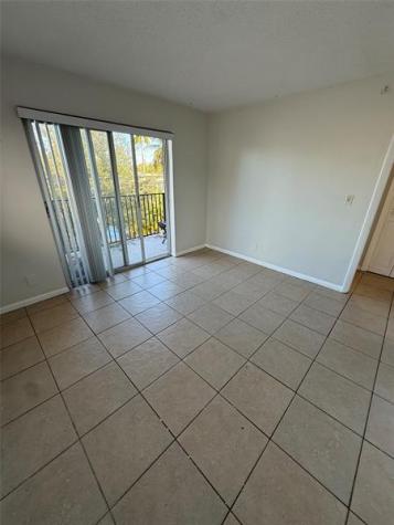 1235 W River Drive Margate FL 33063