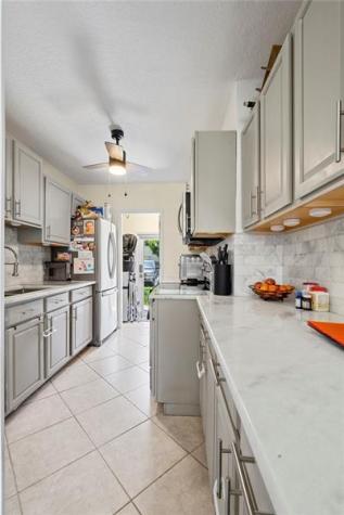 2755 NE 28th Avenue Lighthouse Point FL 33064