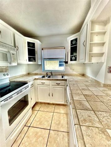 2966 NW 89th Terrace Coral Springs FL 33065
