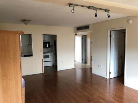 1700 NE 191st Street Miami FL 33179