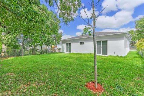 1244 NW 71st Street Miami FL 33147