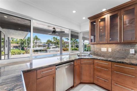 2443 NE 26th Street Lighthouse Point FL 33064