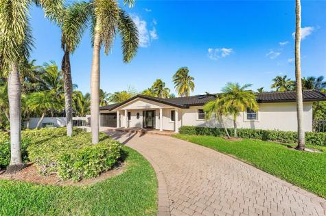 2443 NE 26th Street Lighthouse Point FL 33064
