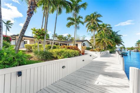 2443 NE 26th Street Lighthouse Point FL 33064