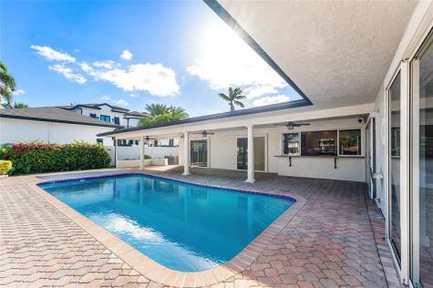 2443 NE 26th Street Lighthouse Point FL 33064