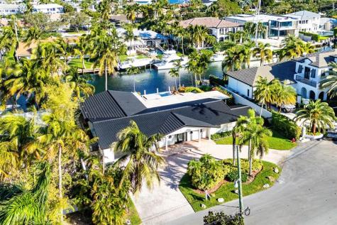 2443 NE 26th Street Lighthouse Point FL 33064