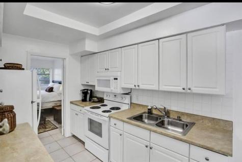 820 NE 16th Avenue Fort Lauderdale FL 33304