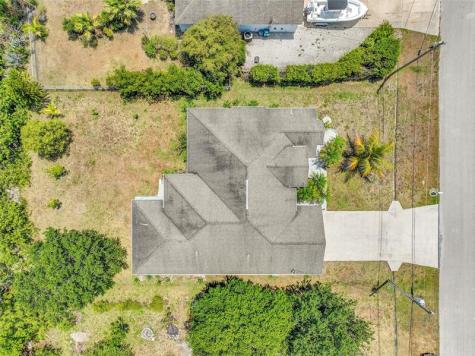 6107 NW Gause Avenue Port St Lucie FL 34986