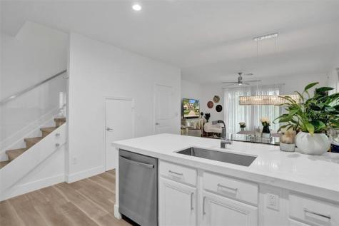 4234 N Dixie Highway Oakland Park FL 33334
