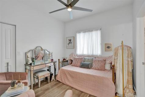 4234 N Dixie Highway Oakland Park FL 33334