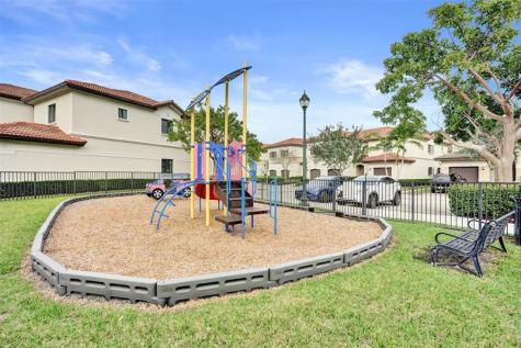 4234 N Dixie Highway Oakland Park FL 33334