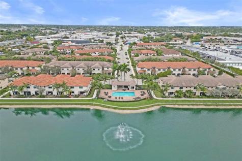 4234 N Dixie Highway Oakland Park FL 33334
