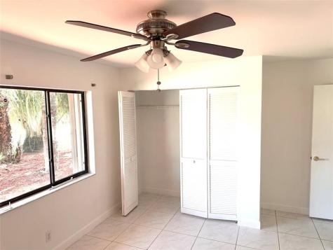 676 NW 107th Lane Coral Springs FL 33071