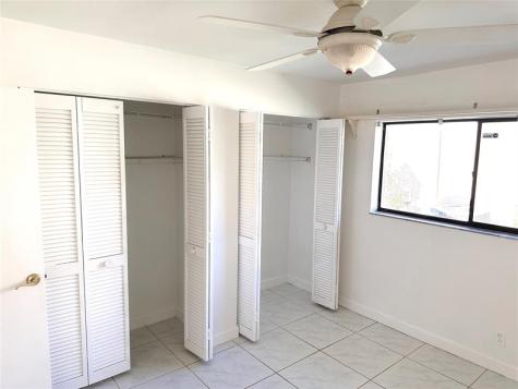 676 NW 107th Lane Coral Springs FL 33071